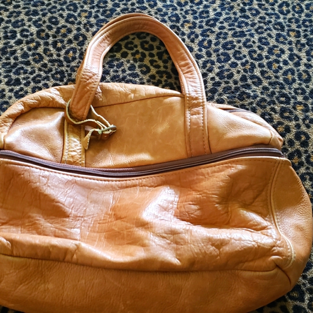 Soft tan leather handbag/bowling bag